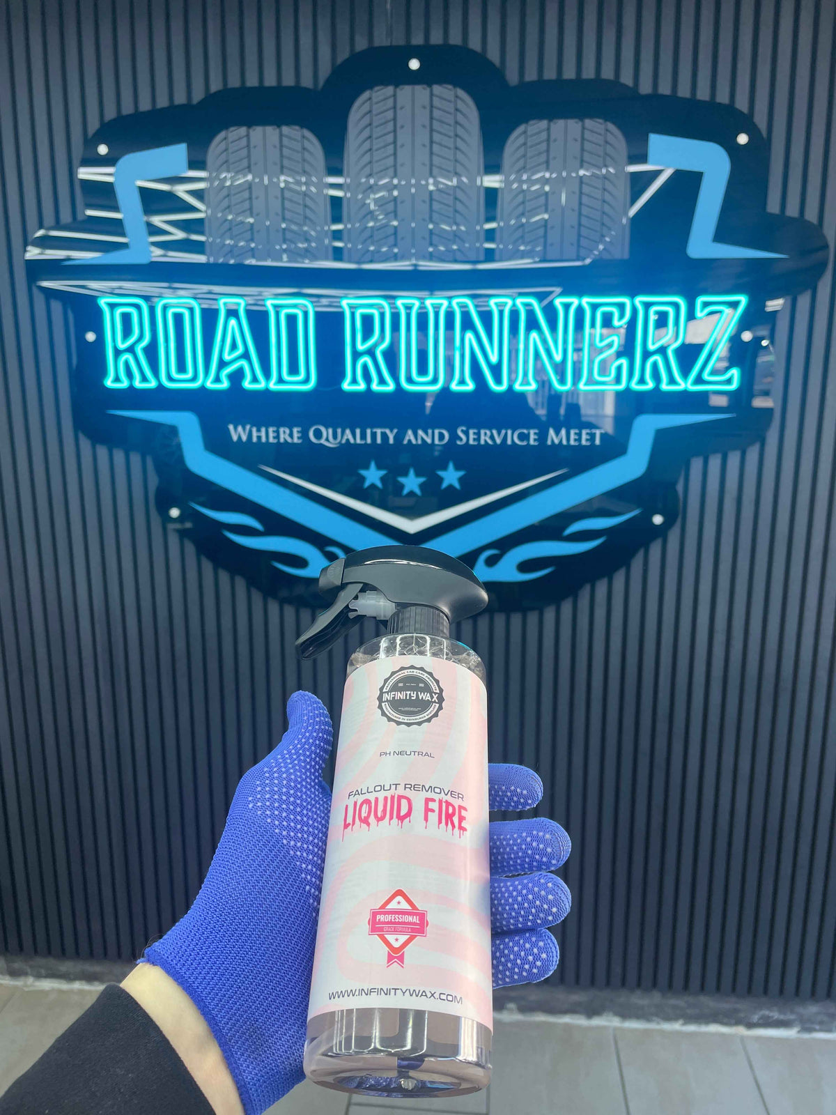 INFINITY WAX FALLOUT REMOVER LIQUID FIRE