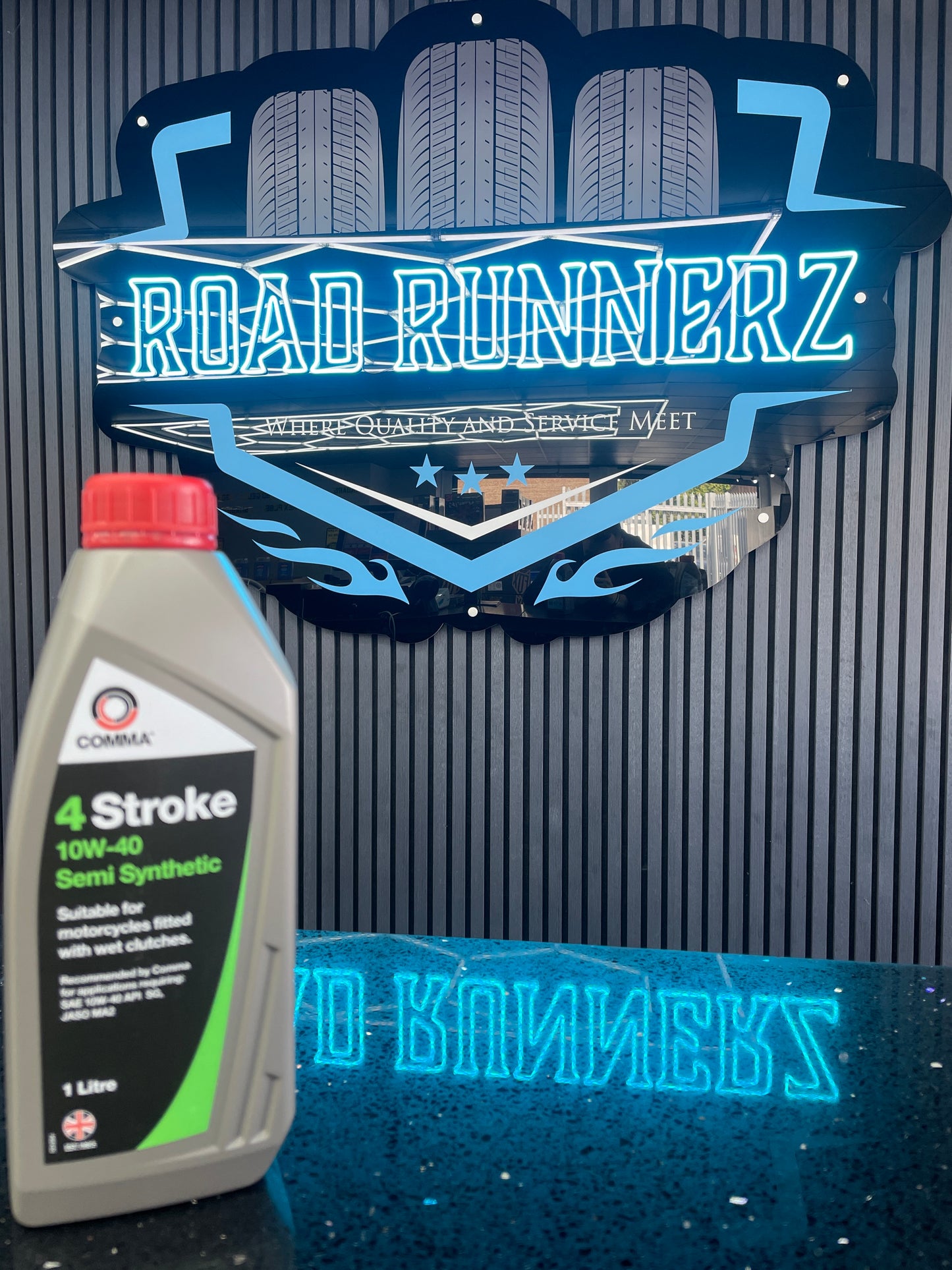 COMMA 4 STROKE 10W-40 SEMI SYNTHETIC 1L