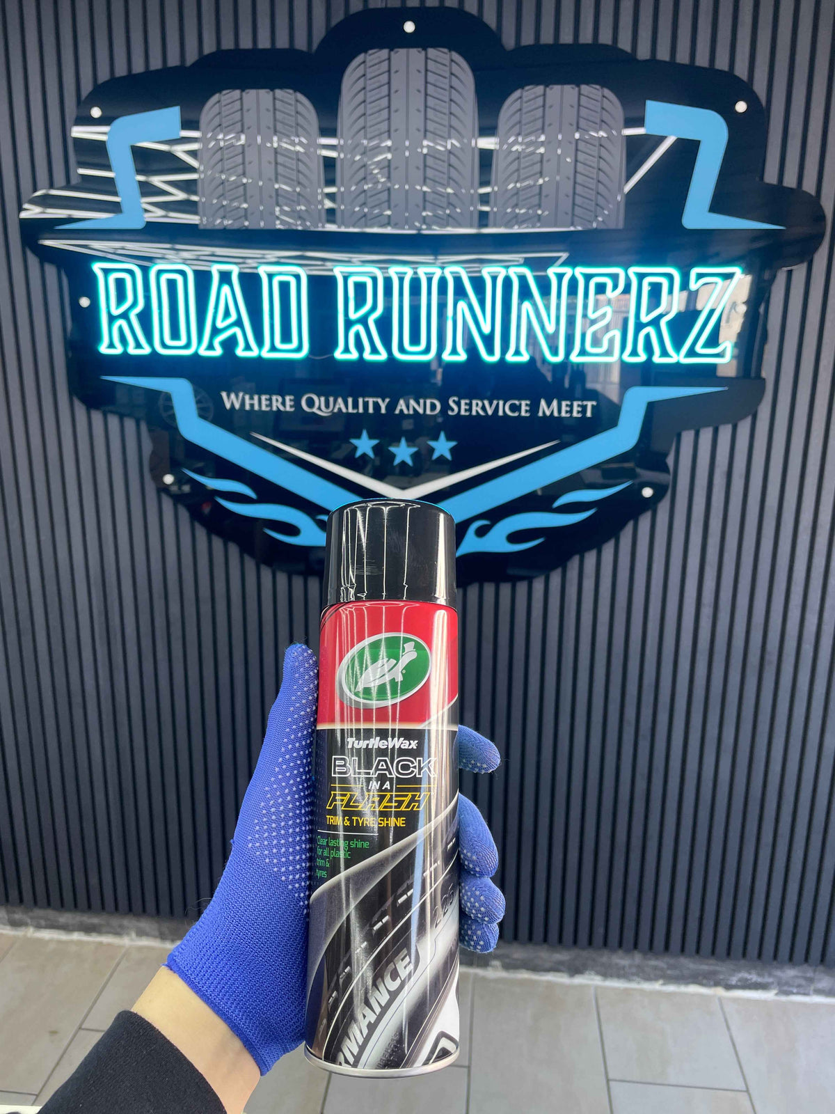 TURTLEWAX BLACK IN A FLASH TRIM & TYRE SHINE