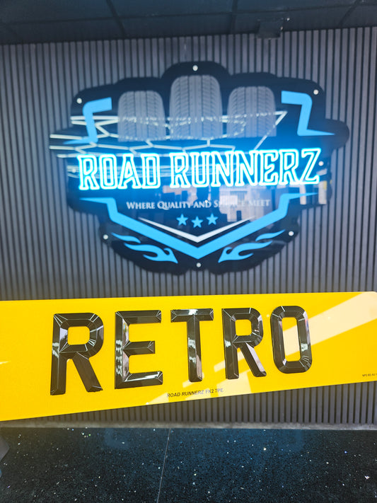 RETRO PLATES - Road Runnerz