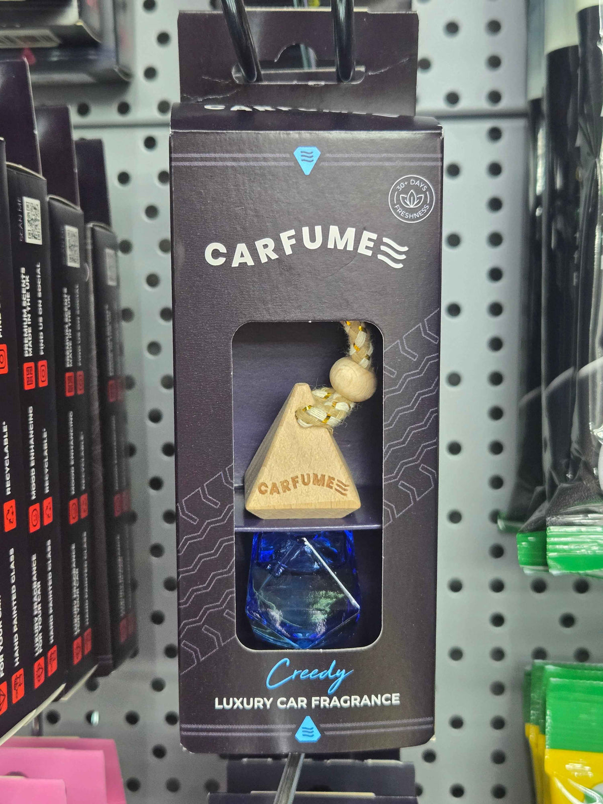 CARFUME CREEDY