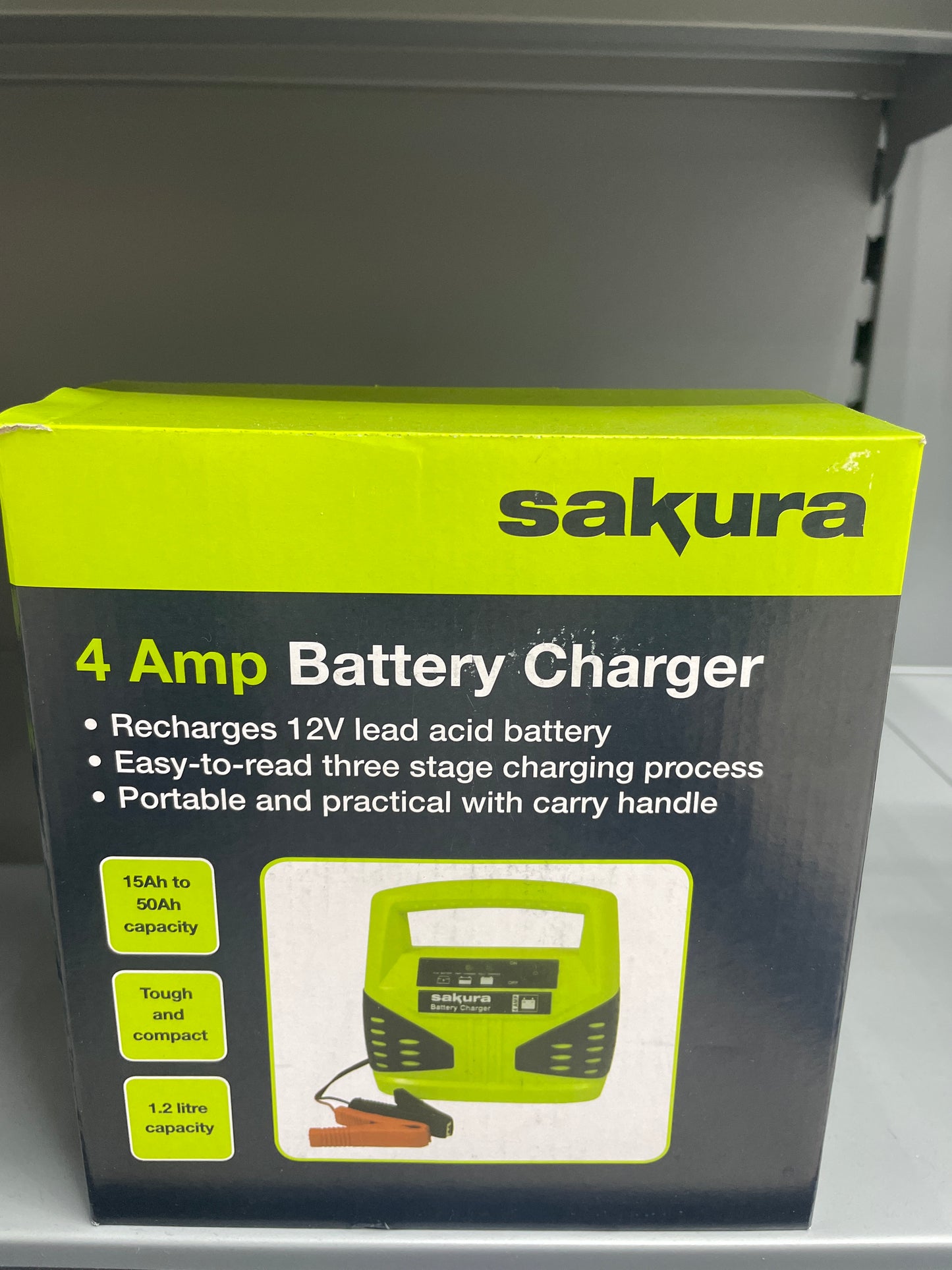 SAKURA 4 AMP BATTERY CHARGER